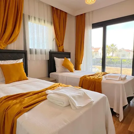 Mert 4 Bdr Private Pool Vilă Fethiye