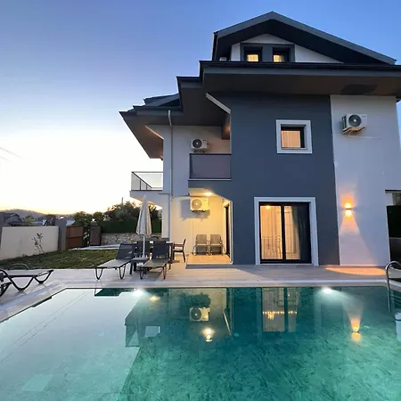 Vilă Mert 4 Bdr Private Pool *